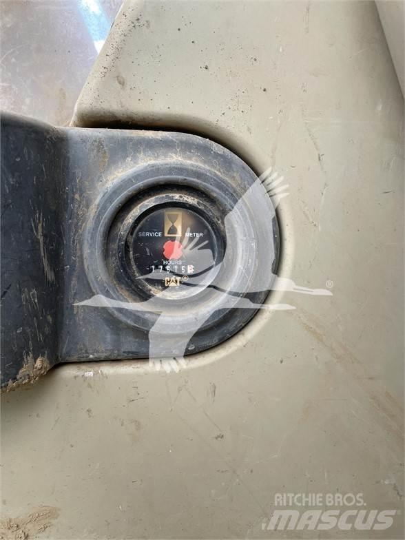 CAT 320C 대형 굴삭기 29톤 이상