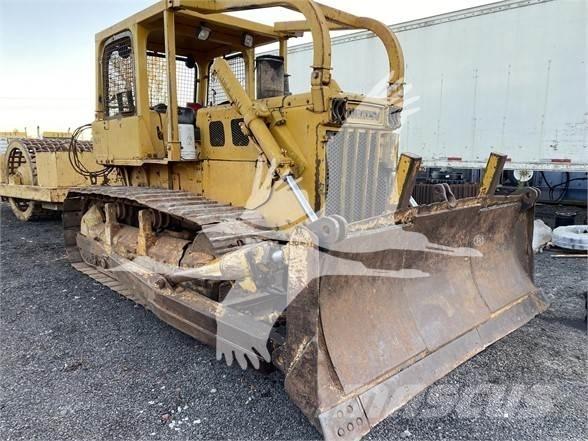 Komatsu D65E-6 크롤러 도저