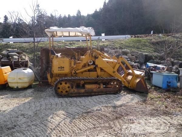 Komatsu D20S-3 크롤러 도저