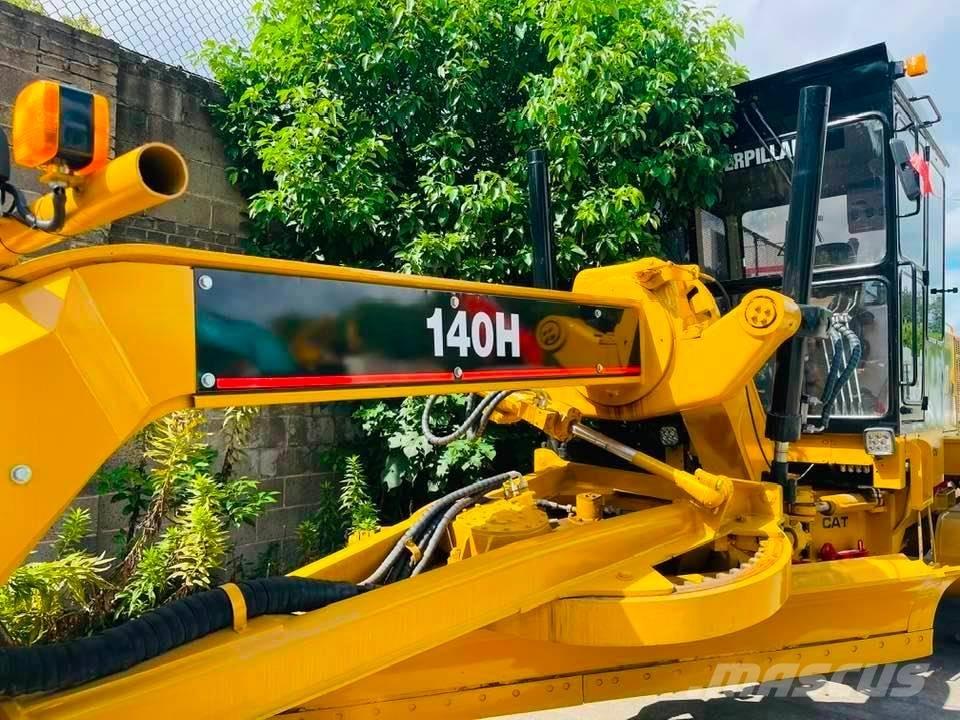 CAT 140h 그레이더