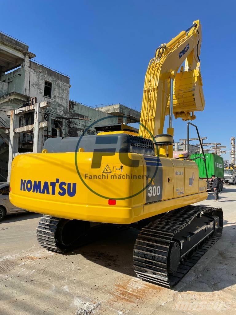 Komatsu PC 300 대형 굴삭기 29톤 이상