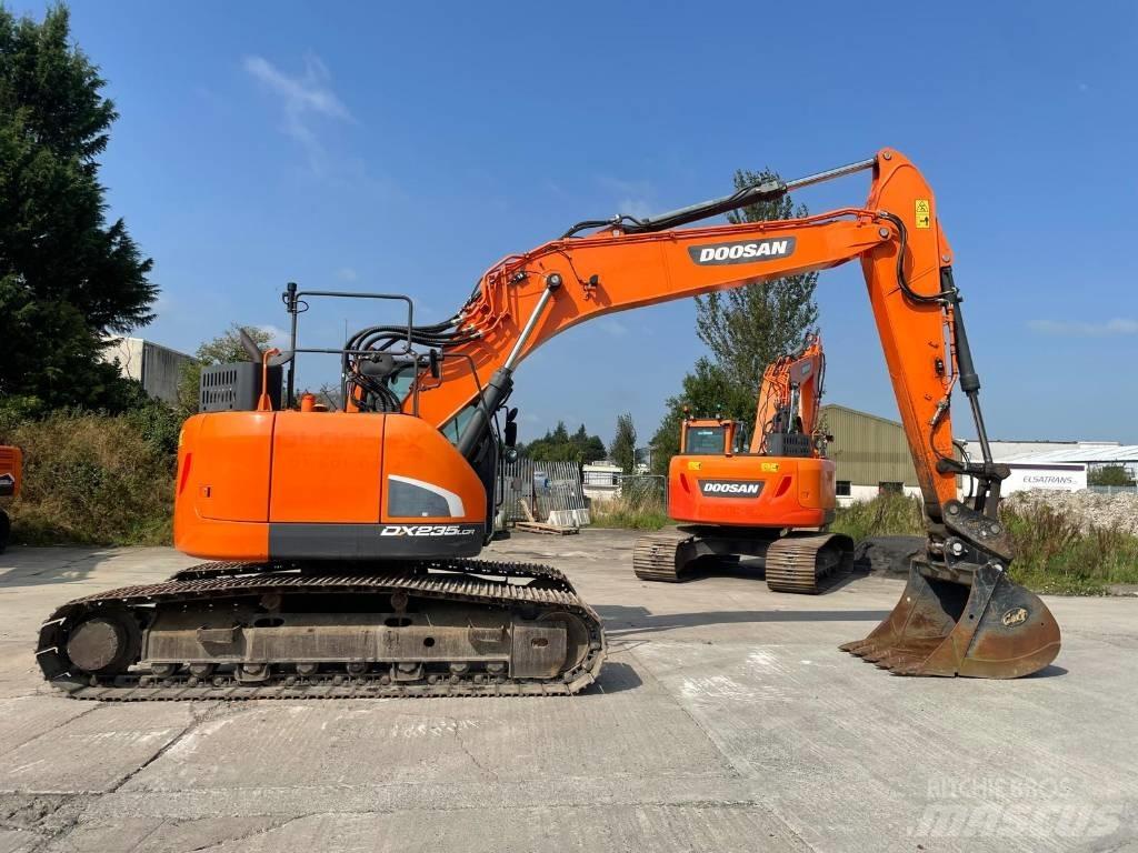 Doosan DX 235 LCR-5 대형 굴삭기 29톤 이상