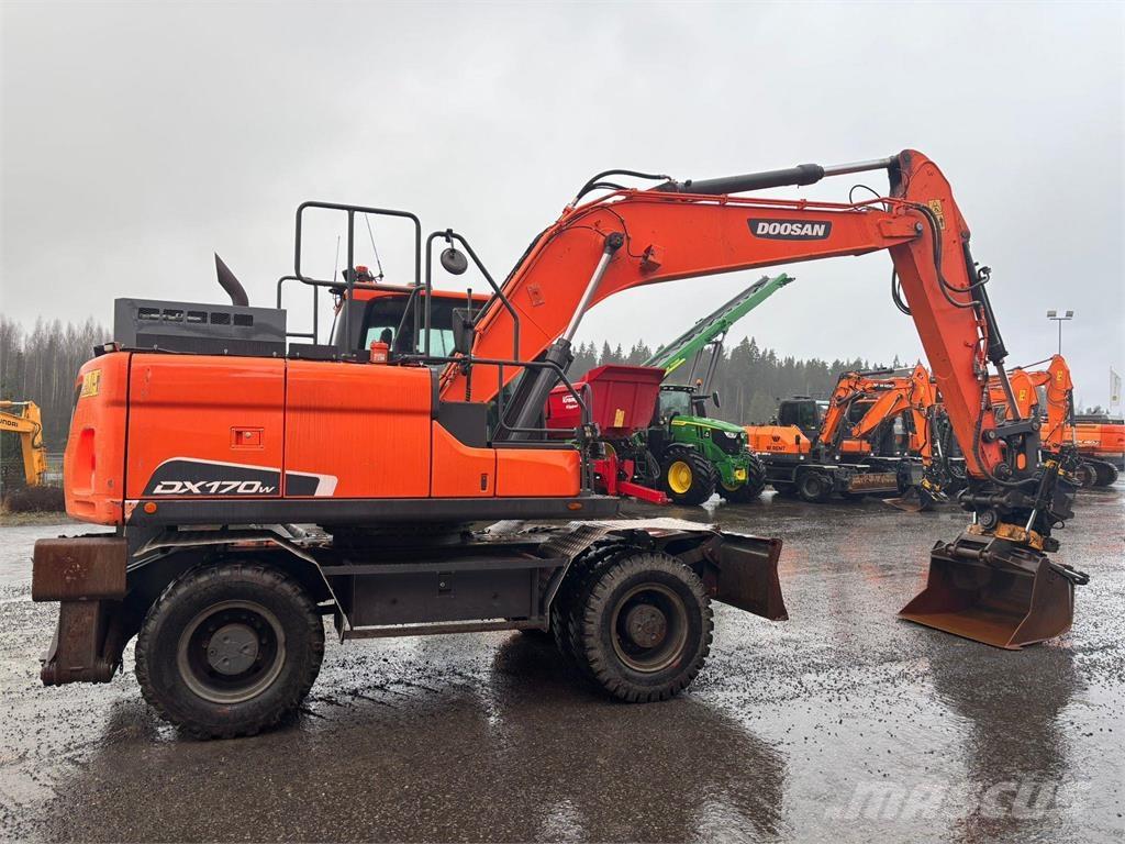 Doosan DX170W-5  휠 굴삭기