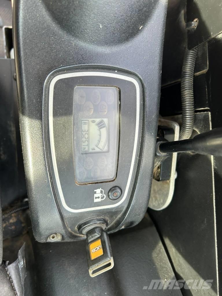 JCB 8026 CTS 소형 굴삭기 7톤 미만