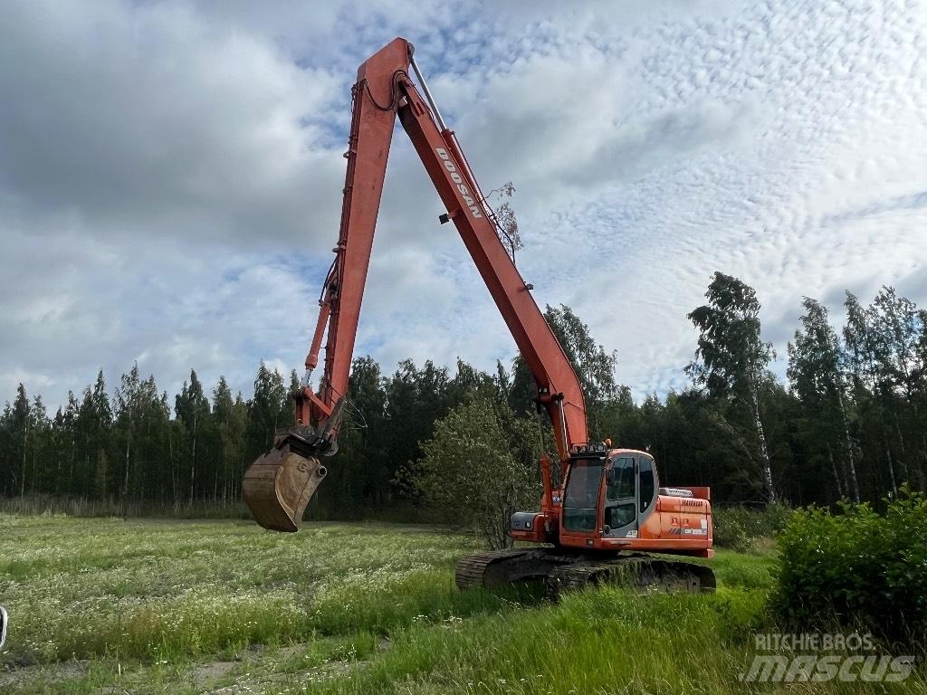 Doosan DX 225 LC 롱리치 굴삭기