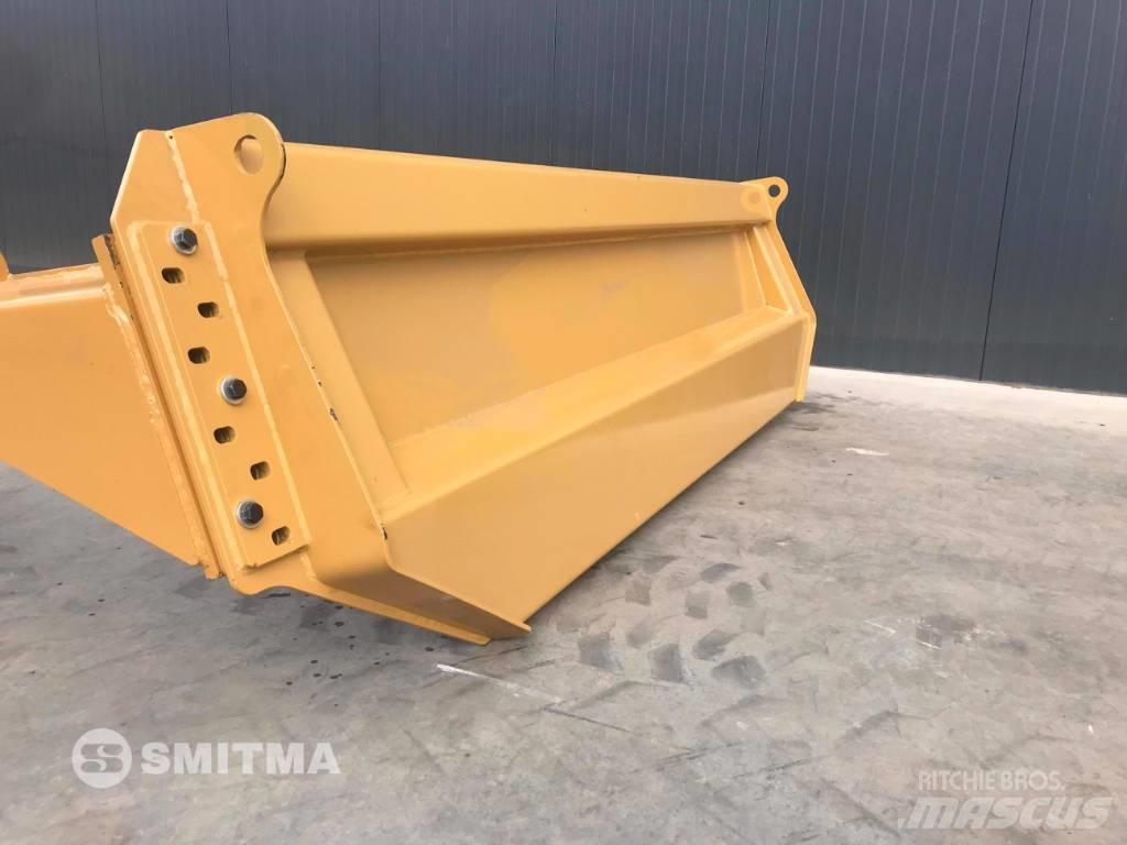 CAT 730C2 테일게이트