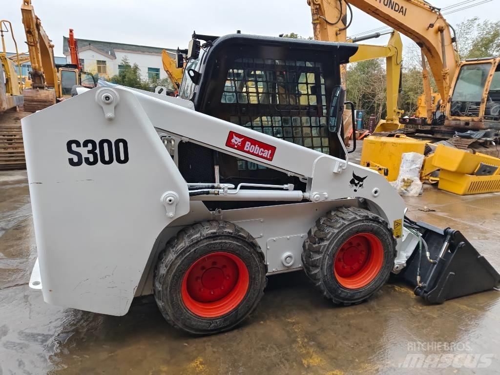 Bobcat S 300  스키드로더