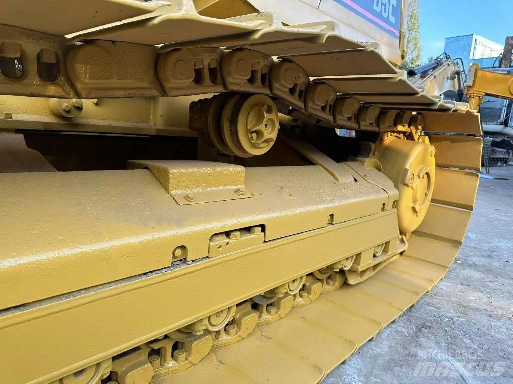 CAT D 5 C 크롤러 도저