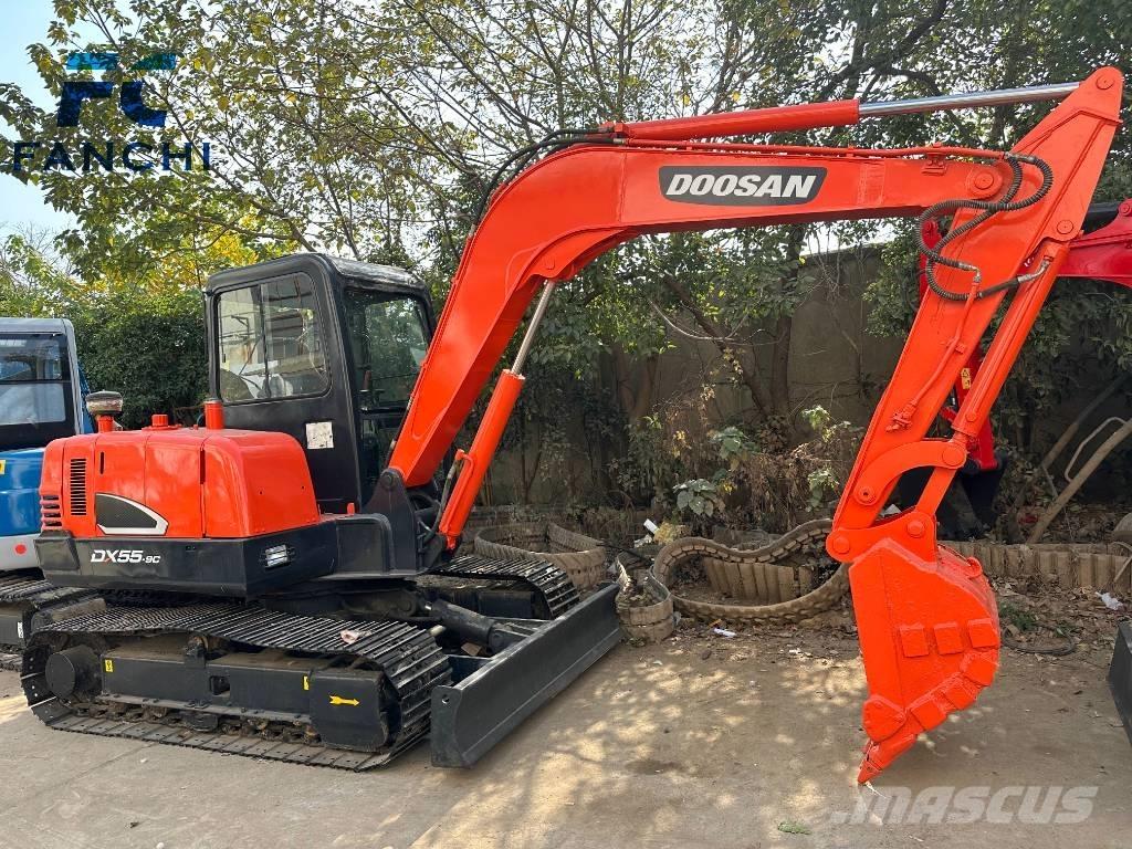 Doosan DX 55-9 C 소형 굴삭기 7톤 미만
