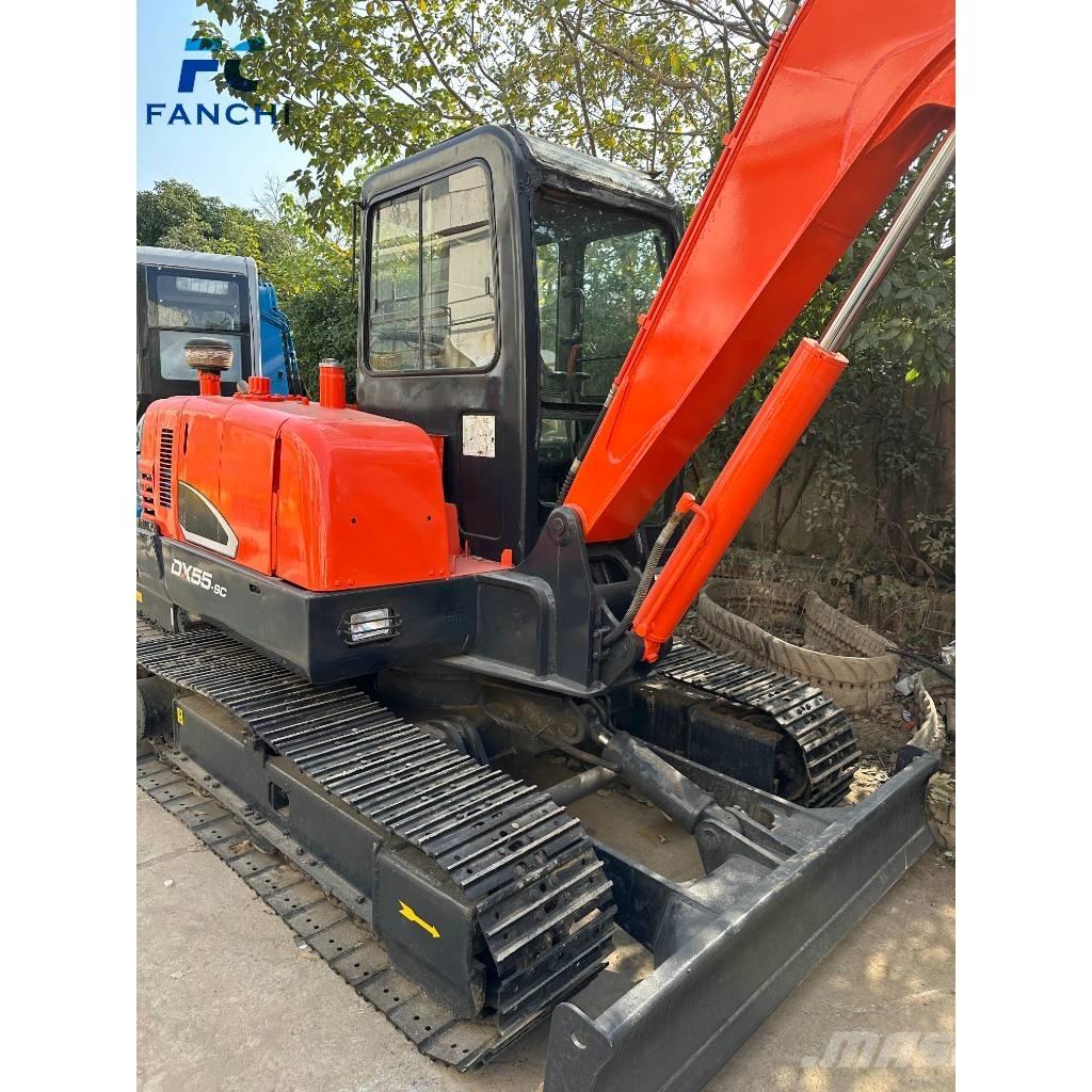 Doosan DX 55-9 C 소형 굴삭기 7톤 미만