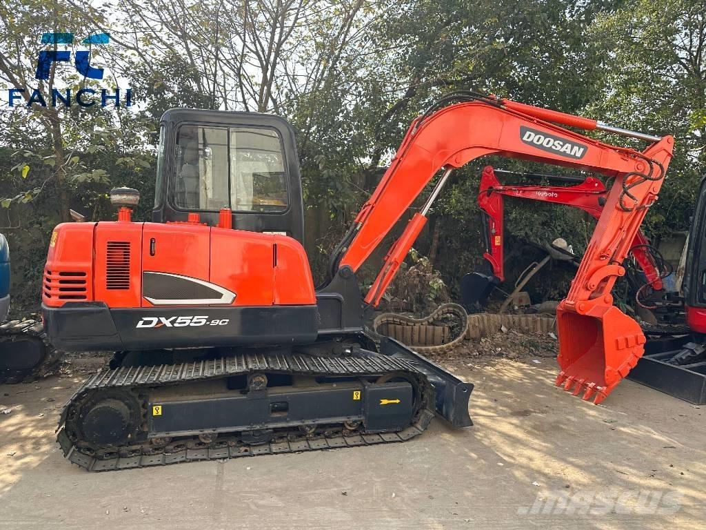 Doosan DX 55-9 C 소형 굴삭기 7톤 미만