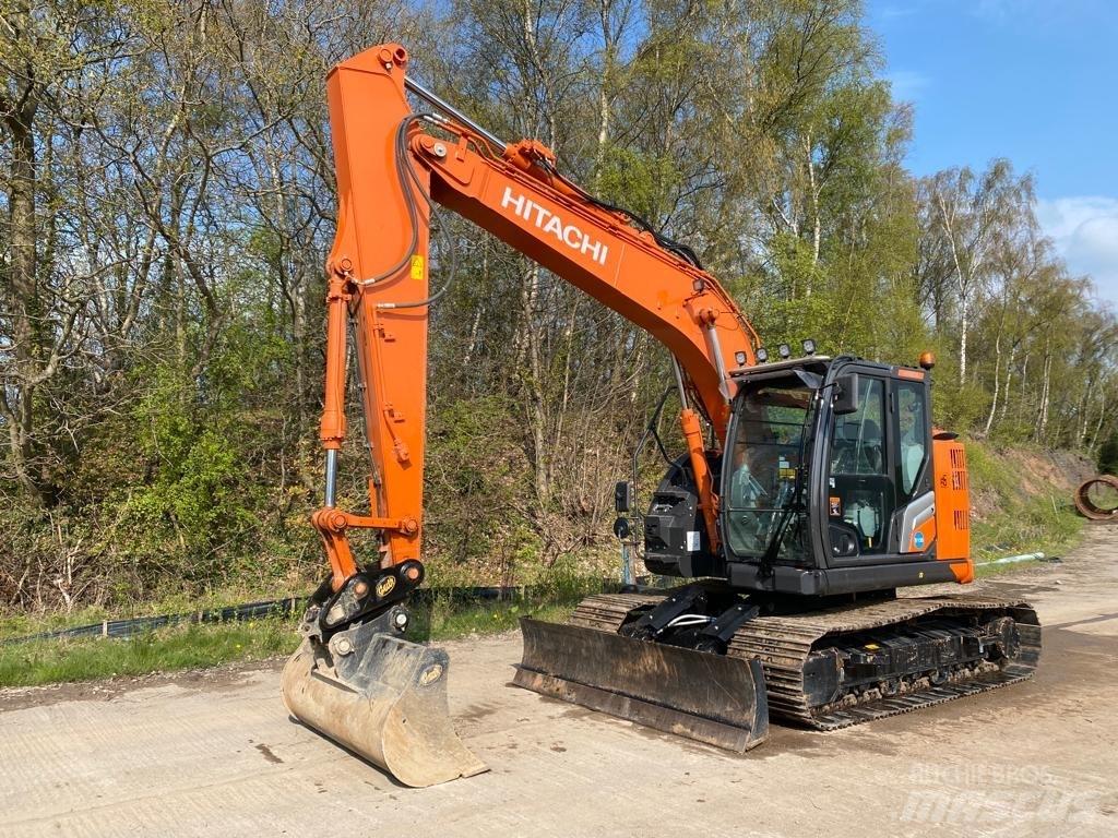 Hitachi ZX135USBL-7 대형 굴삭기 29톤 이상