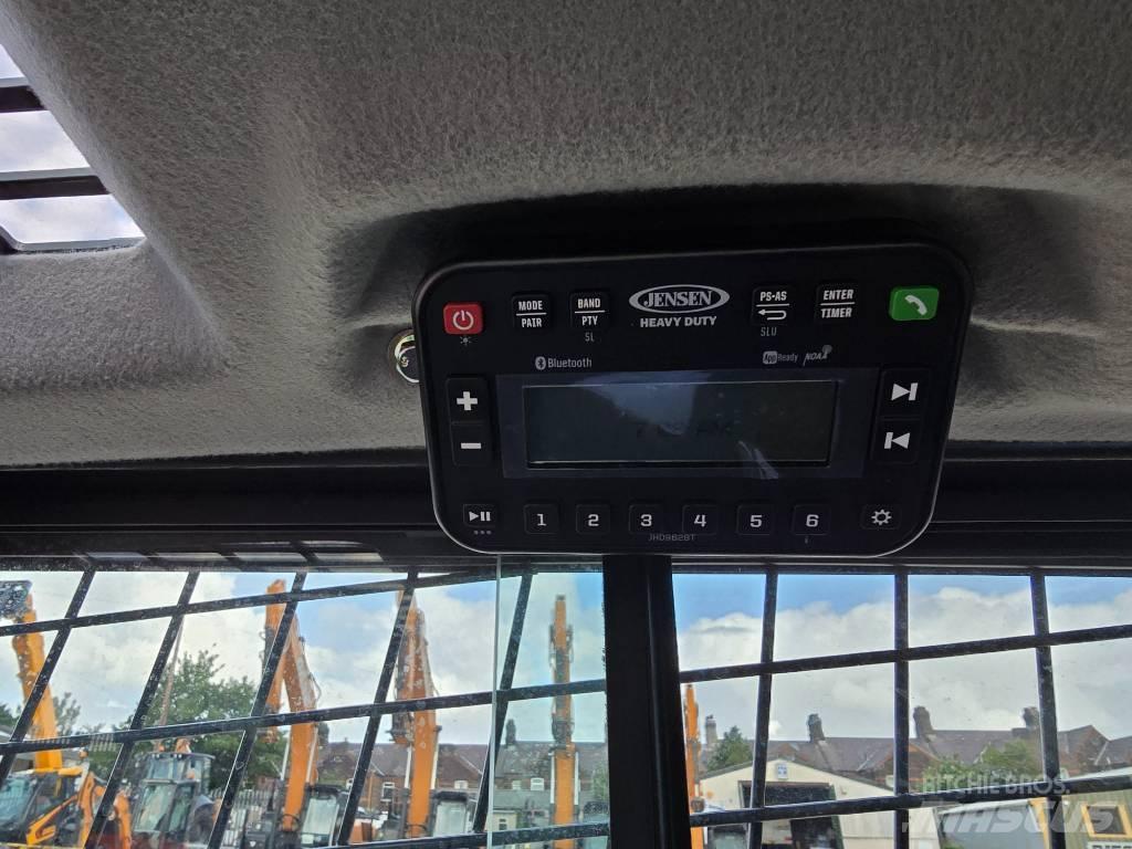 CASE TV450B 궤도식 로우더