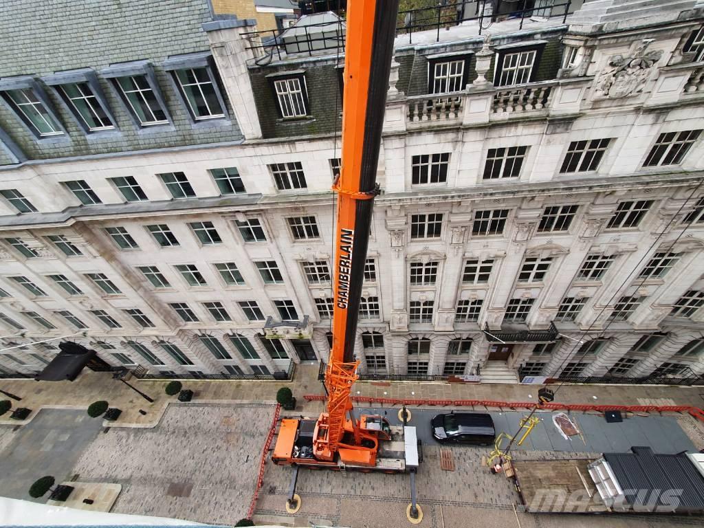 Liebherr LTM1070-4.2 A/T 크레인