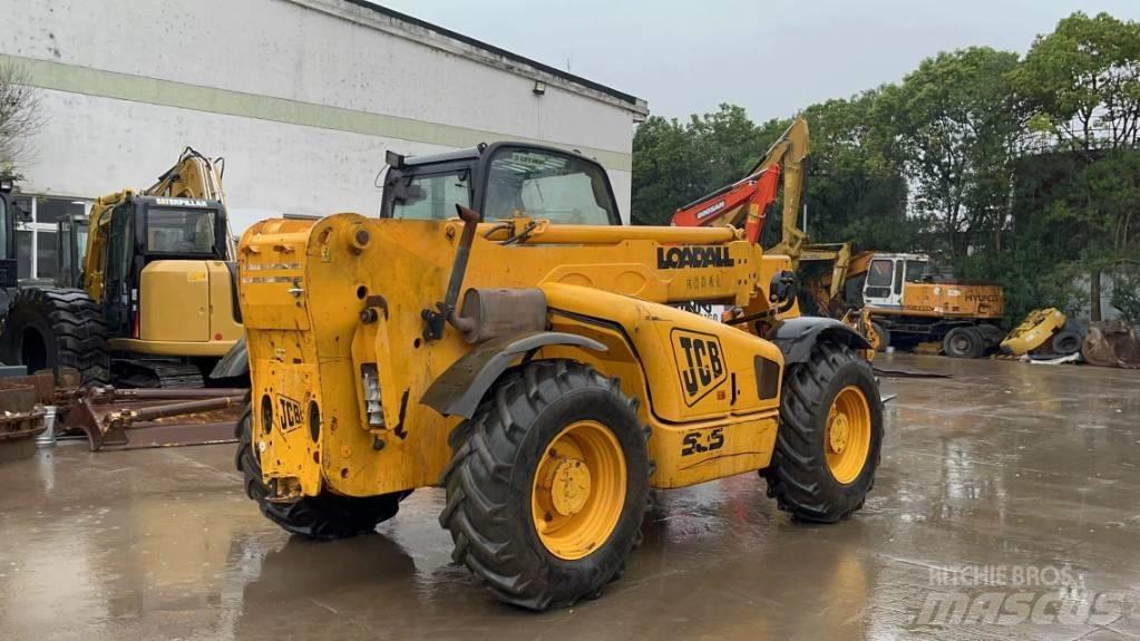 JCB 535 텔러 핸들러