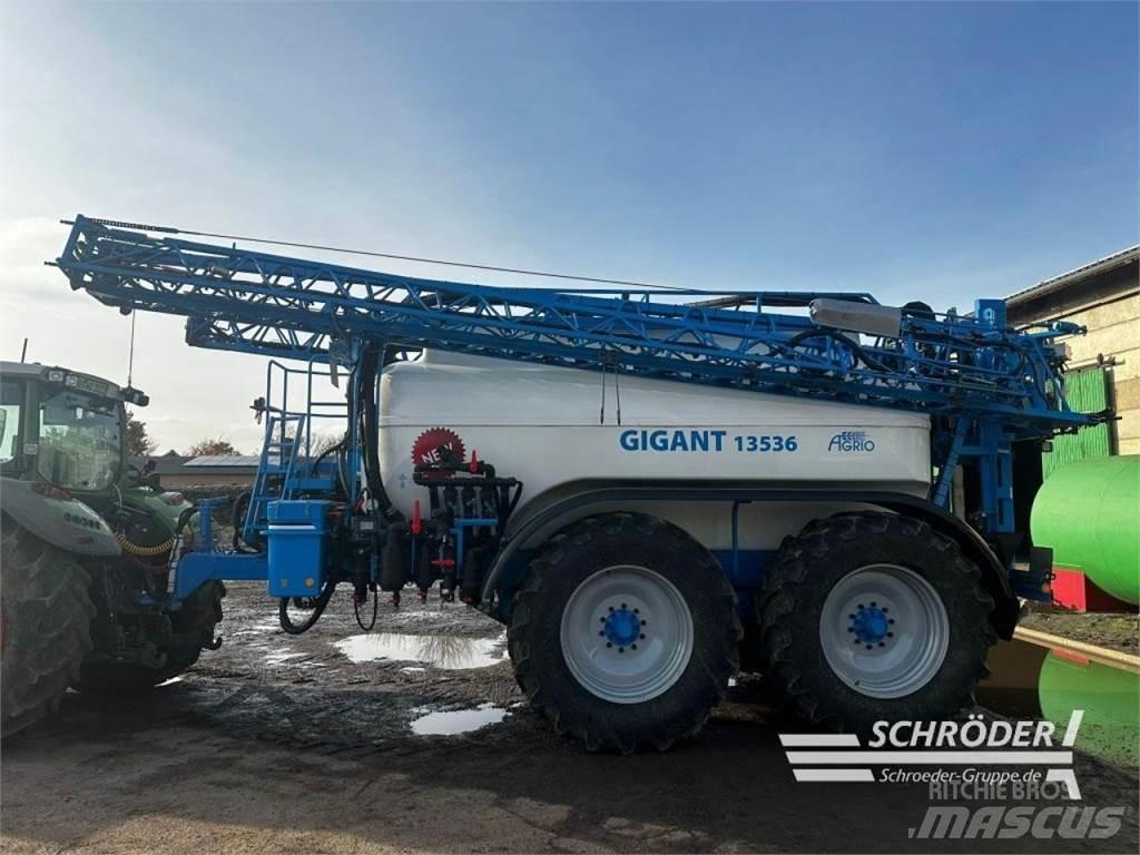 Agrio GIGANT 13500 견인형 분무기