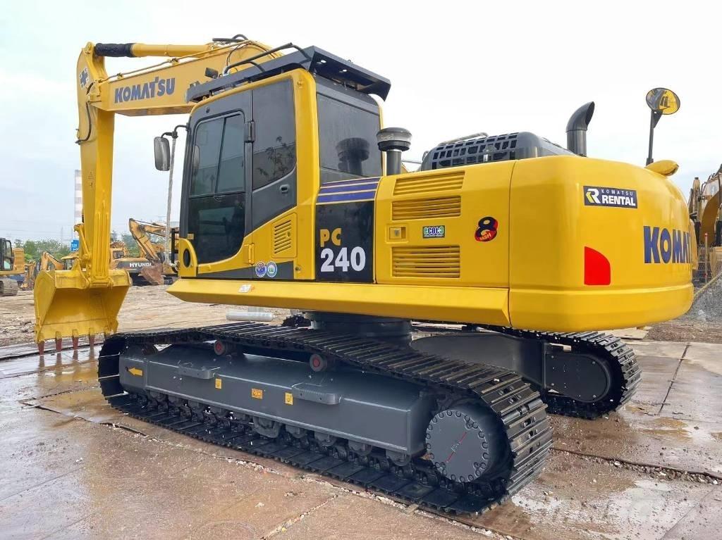 Komatsu PC 240 LC-8 대형 굴삭기 29톤 이상