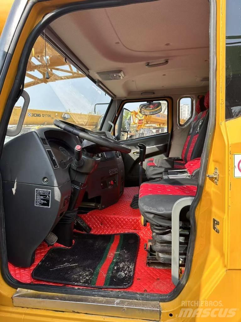 XCMG XCT25 A/T 크레인