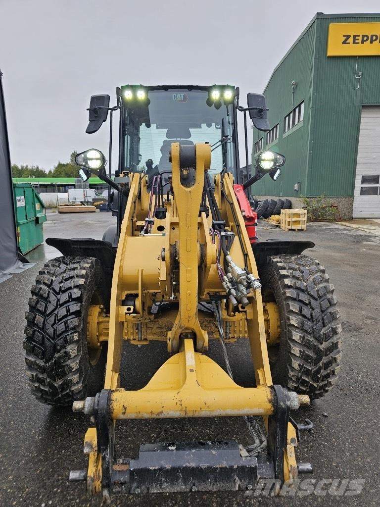 CAT 908 HF  휠로우더