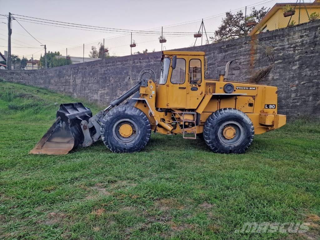 Volvo L 90  휠로우더