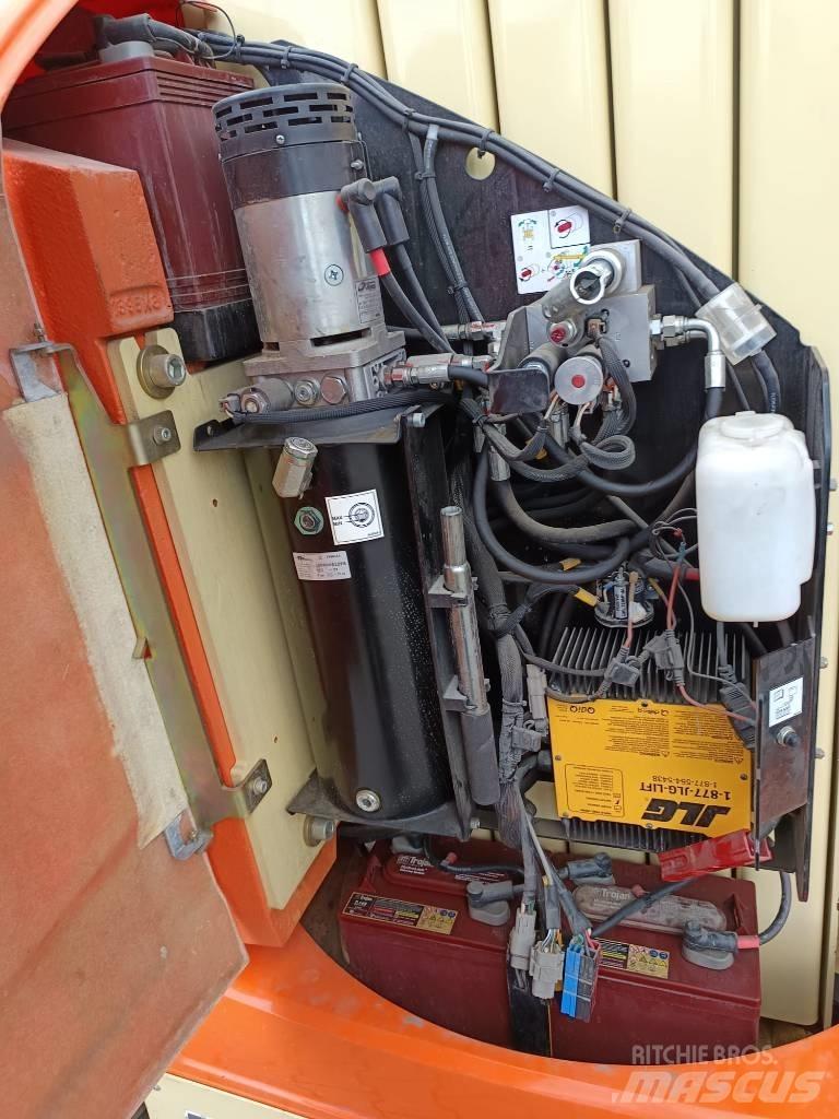 JLG Toucan 12 E Plus 관절형 전동이동 리프트