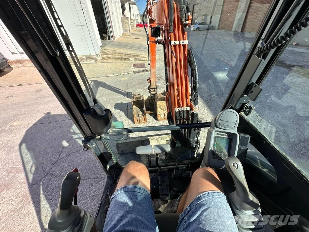Hitachi ZX 33 U-6 소형 굴삭기 7톤 미만