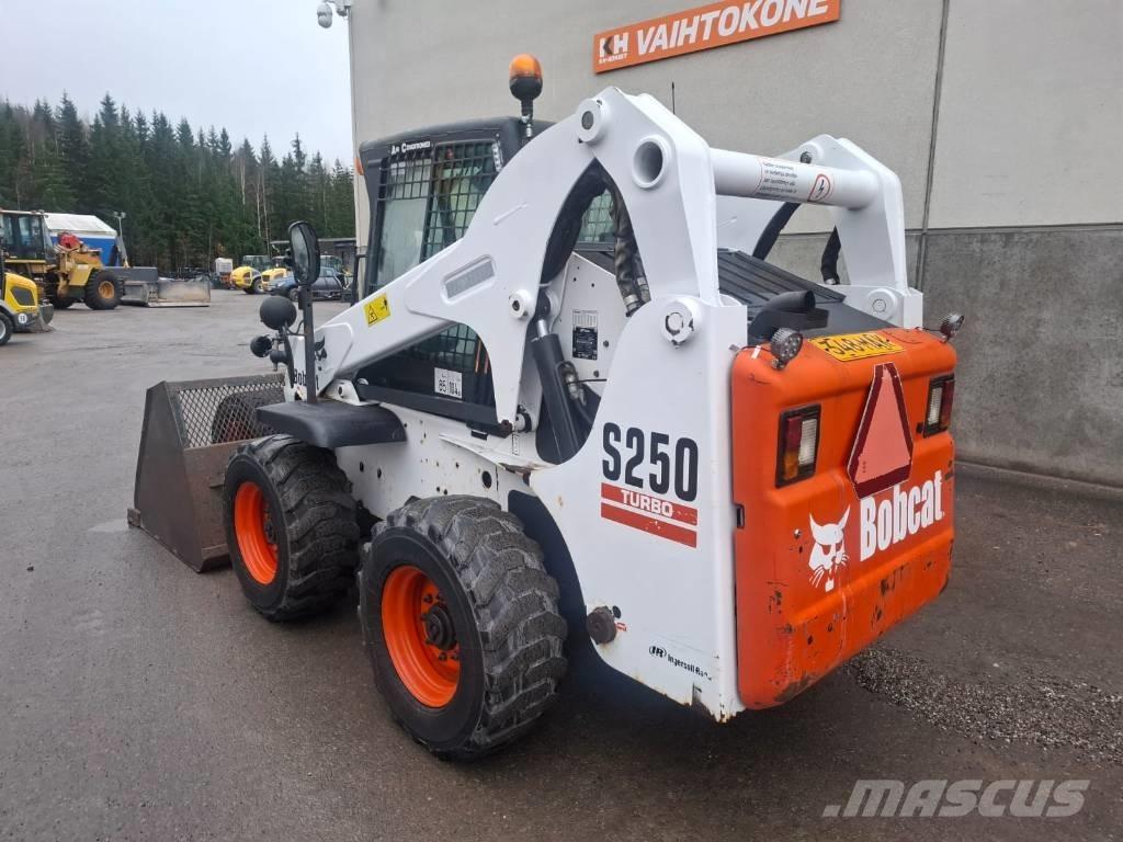 Bobcat S 250  스키드로더