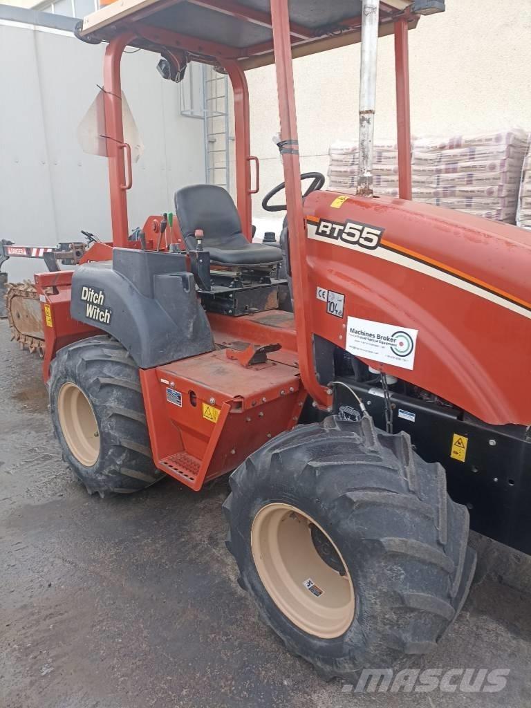 Ditch Witch RT 55 트렌처