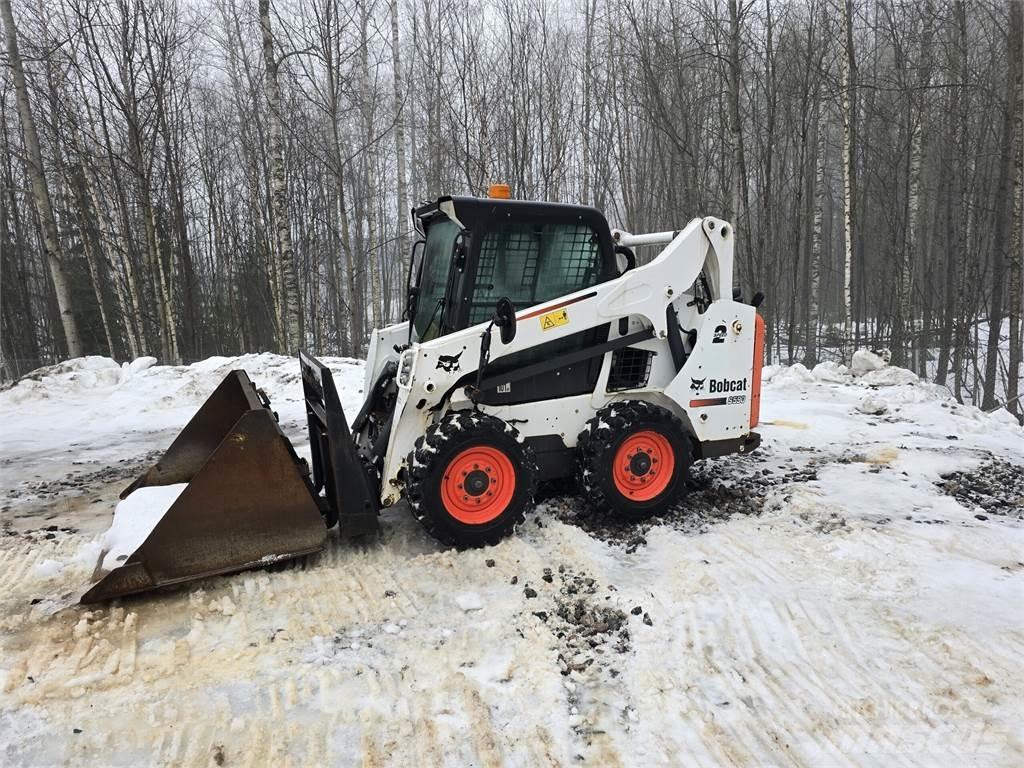 Bobcat S590  스키드로더