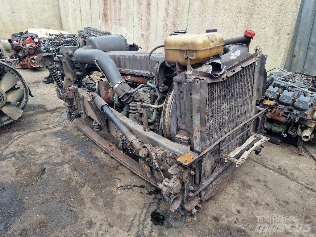 Volvo D12C380 엔진