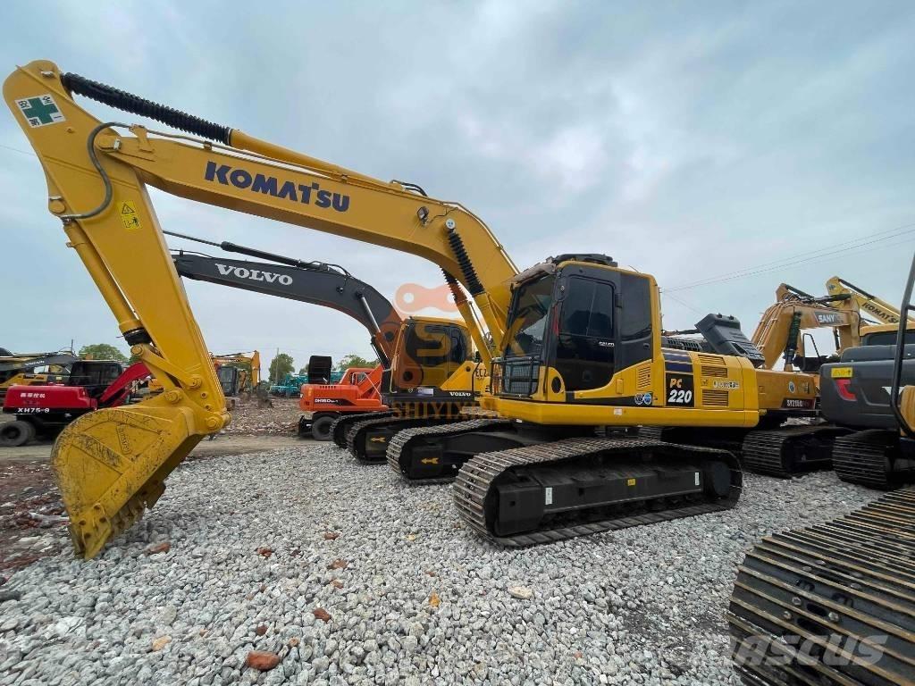Komatsu PC 220-8M0 대형 굴삭기 29톤 이상