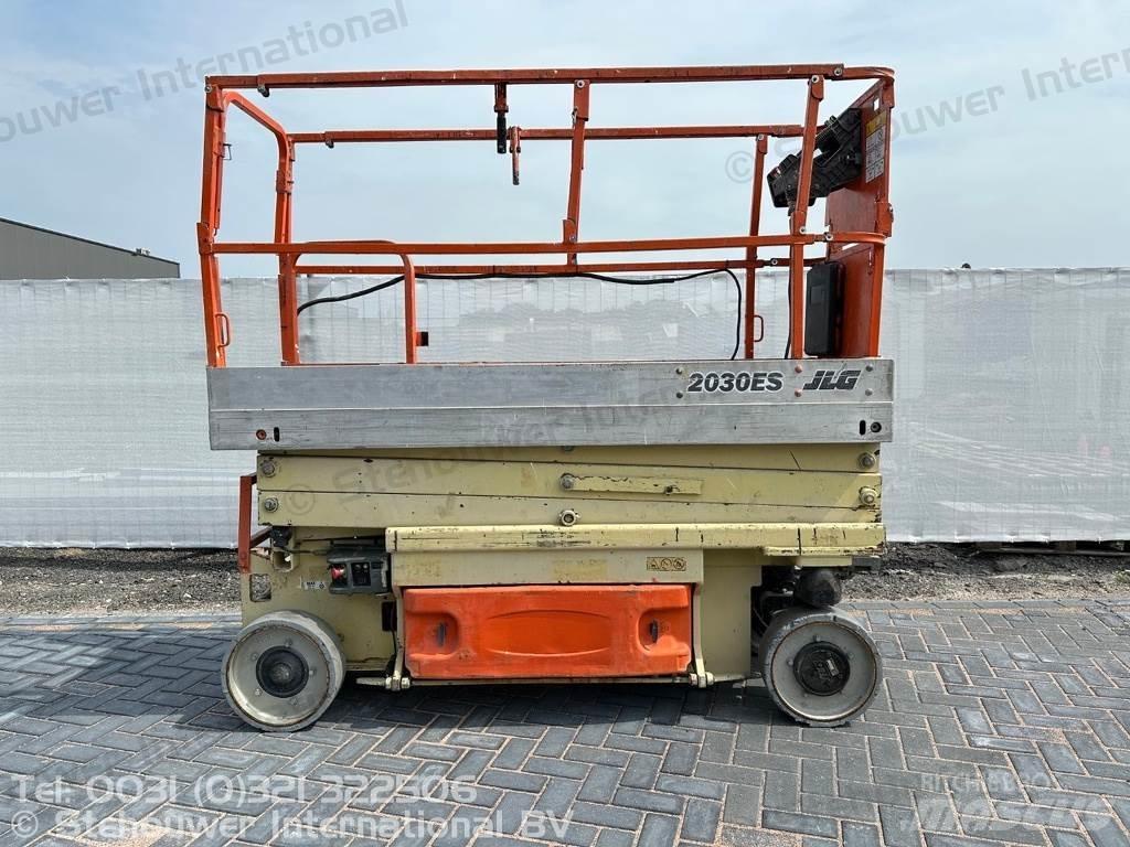 JLG 2030ES 가위형 리프트