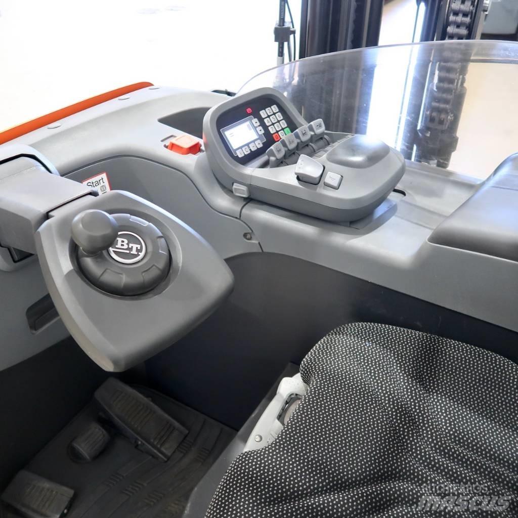 Toyota RRE140B 리치 트럭