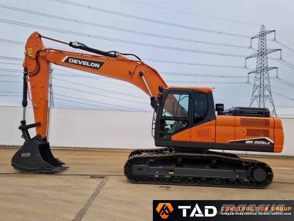 Develon DX 225 LC-7M 대형 굴삭기 29톤 이상