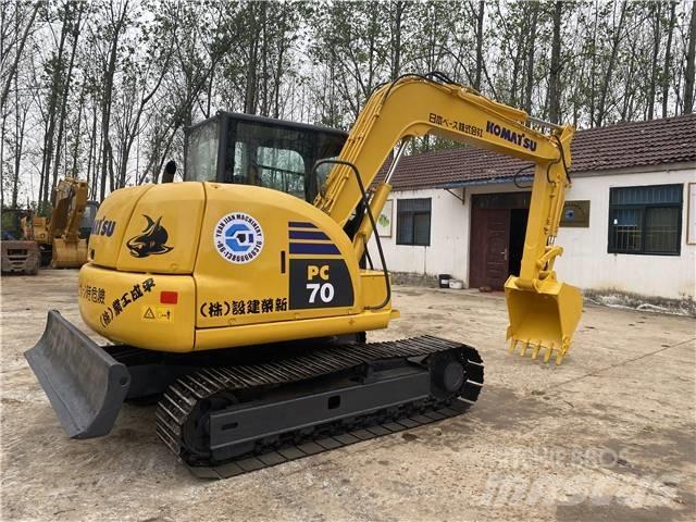 Komatsu PC 70 대형 굴삭기 29톤 이상
