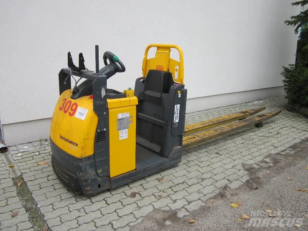 Jungheinrich ECE230 전동 지게차
