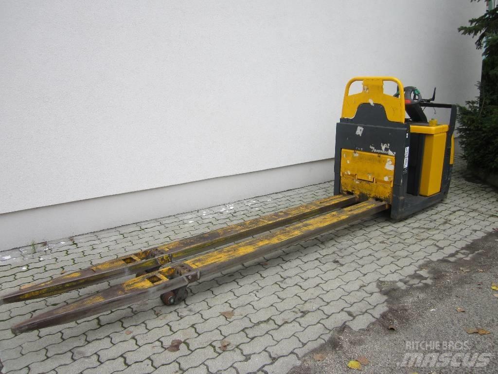 Jungheinrich ECE230 전동 지게차
