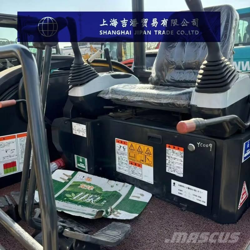Komatsu PC 30 소형 굴삭기 7톤 미만
