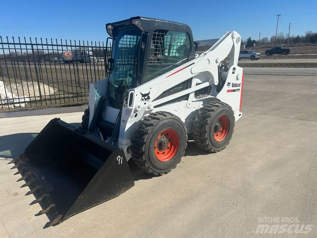 Bobcat S740  스키드로더