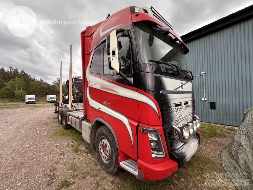 Volvo FH 16 750 목재 트럭