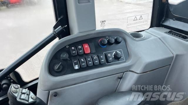 JCB TM 320 S 텔러 핸들러