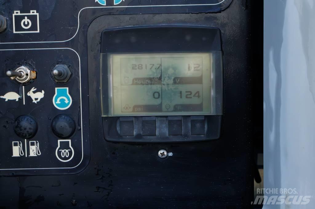 Genie S 40 견인식 전동이동 리프트