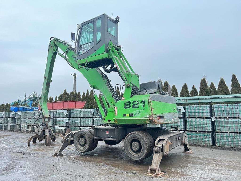 Sennebogen 821 폐기물/산업 처리기