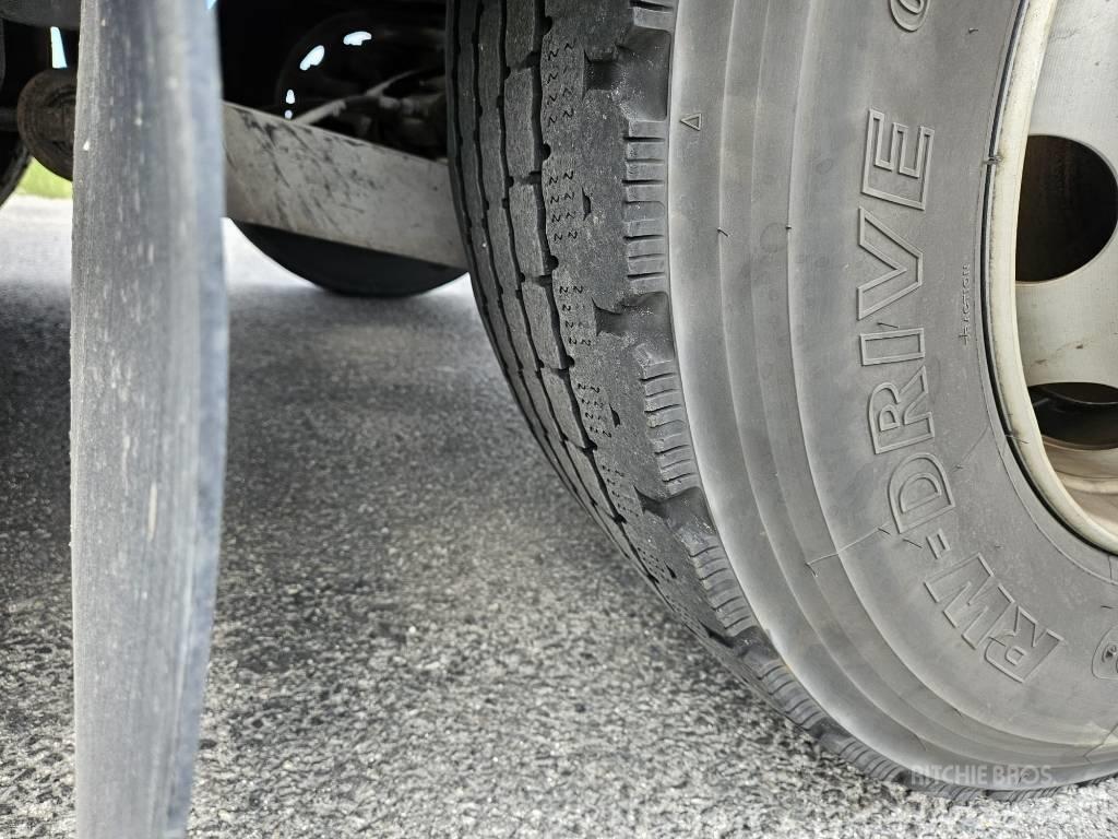 Mercedes-Benz Econic 탱커 트럭