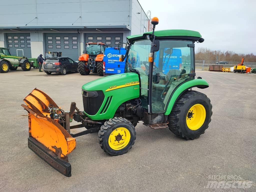 John Deere 3720 소형 트랙터