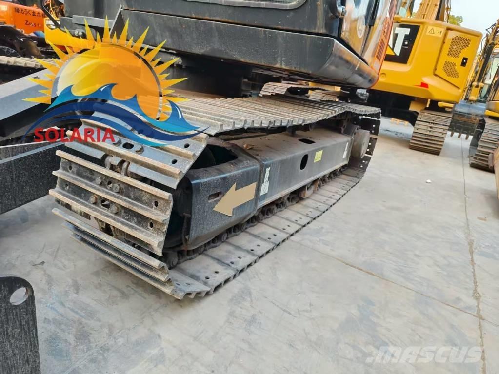 Hitachi ZX 70 중형굴삭기 7톤-28톤