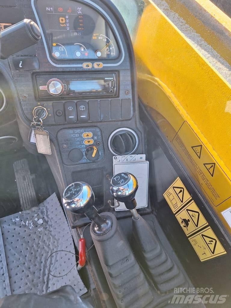 JCB 535-95 텔러 핸들러