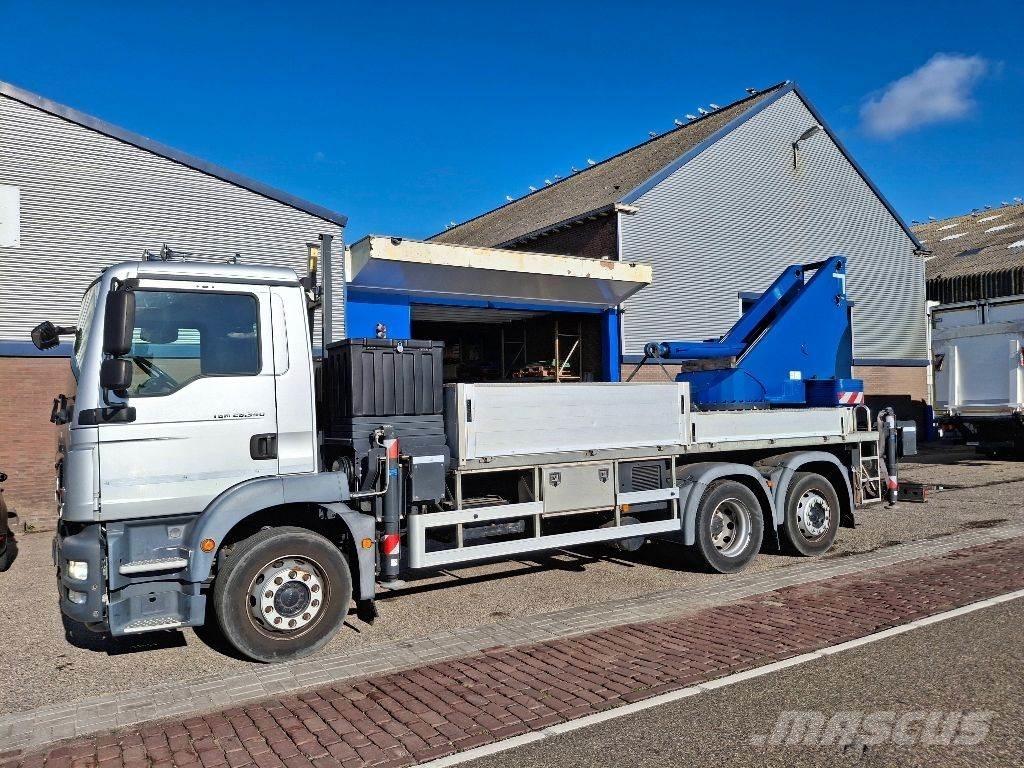 MAN TGM 26.340 6x2 탑차 트럭