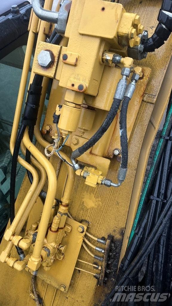 CAT 320 EL 대형 굴삭기 29톤 이상