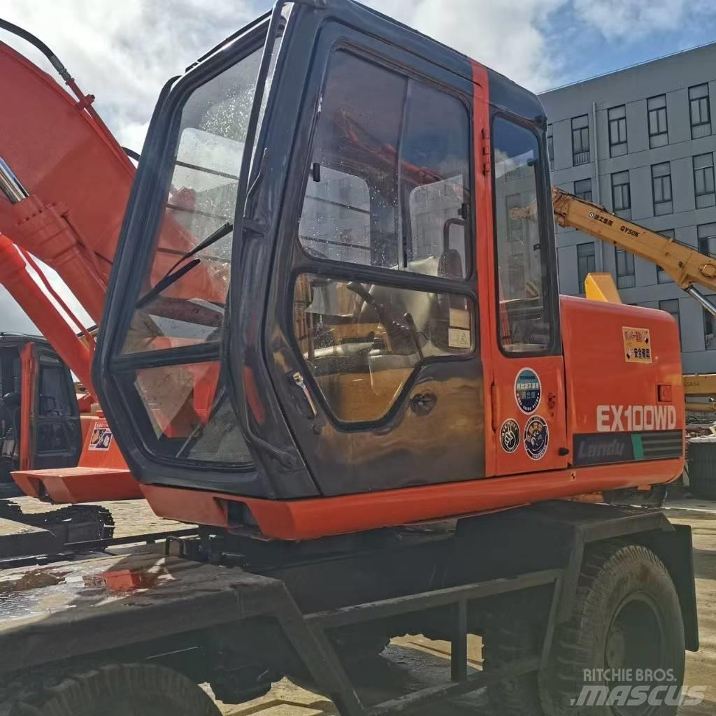 Hitachi EX 100 W D  휠 굴삭기